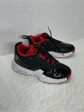 Jordan Kids Black and Red Low-Top Sneakers